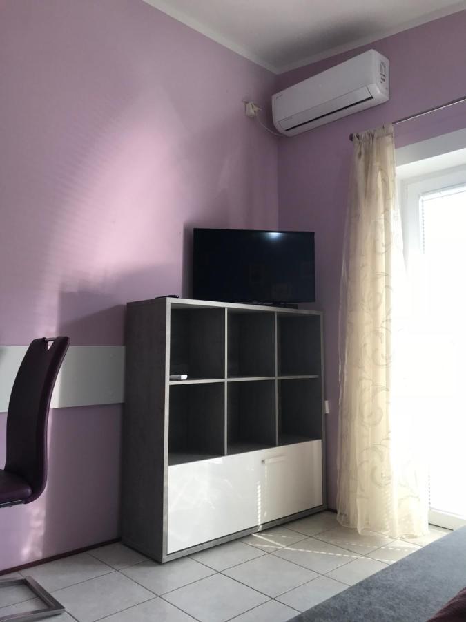 Beachfront Apartment Sun Водице Экстерьер фото